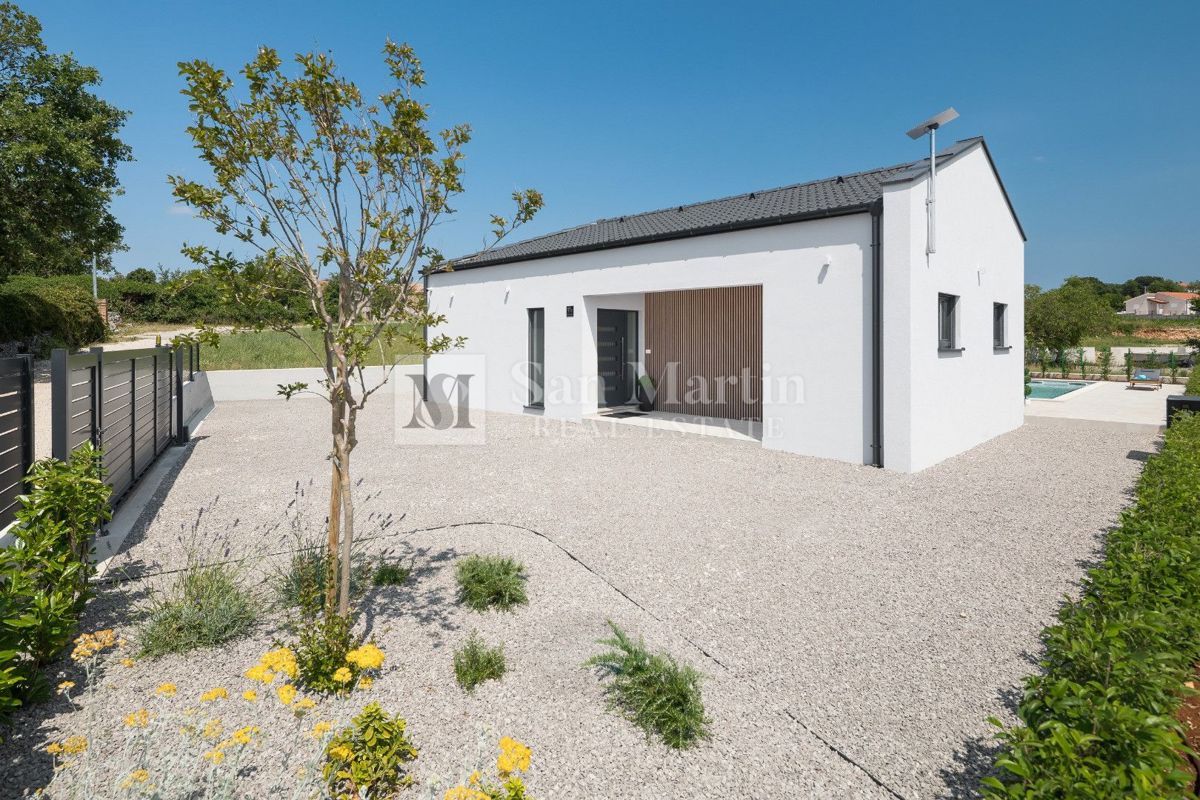 Osrednja Istra – Novozgrajena pritlična hiša v mirnem kraju