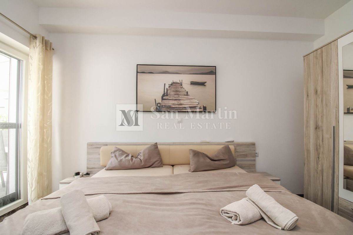 Poreč, okolica – lep, sodoben apartma z bazenom