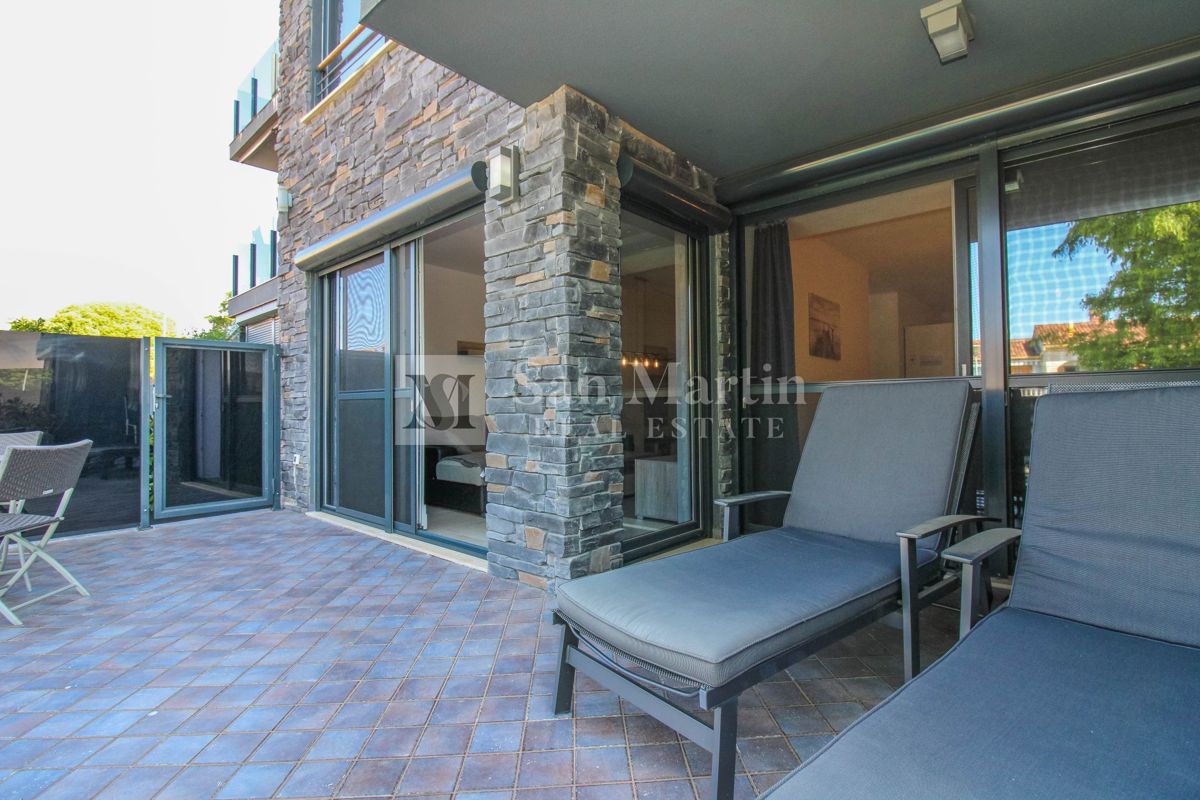 Poreč, okolica – lep, sodoben apartma z bazenom