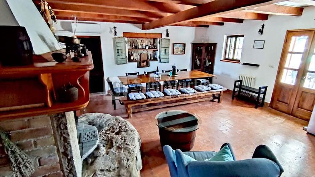 Kanfanar, okolica – Čudovita Kamnita Hiša z Bazenom