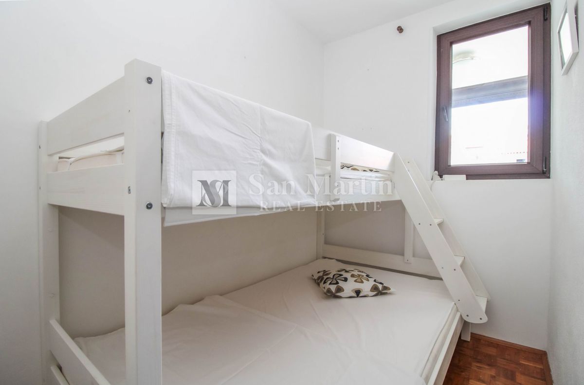 Poreč, okolica – lepo opremljeno stanovanje v bližini morja