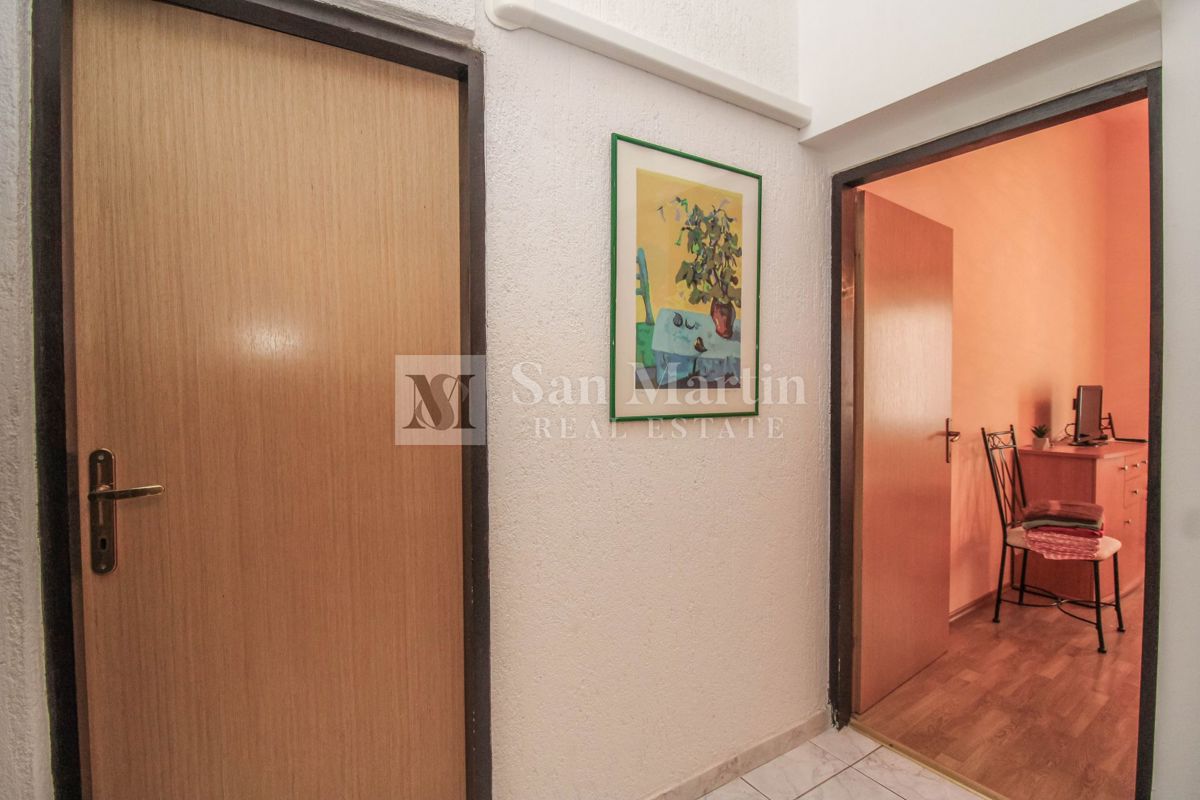 Poreč, okolica – očarljiva hiša v središču manjšega kraja