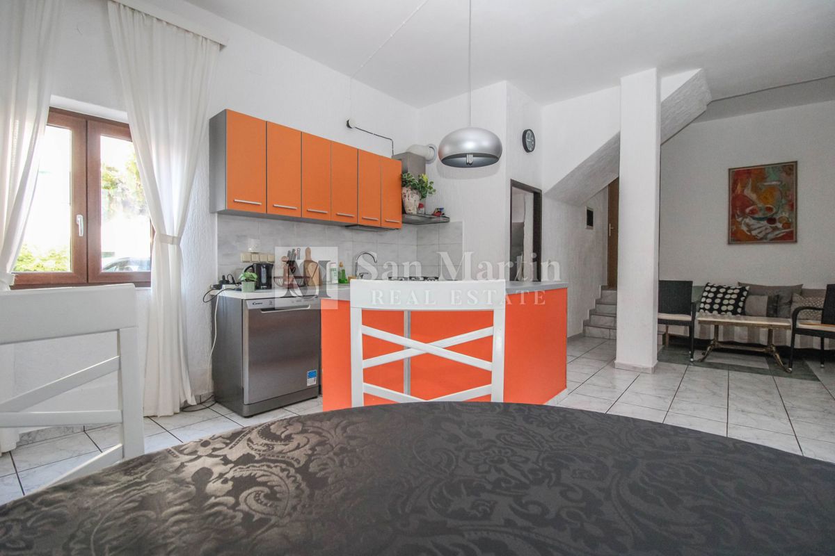 Poreč, okolica – očarljiva hiša v središču manjšega kraja