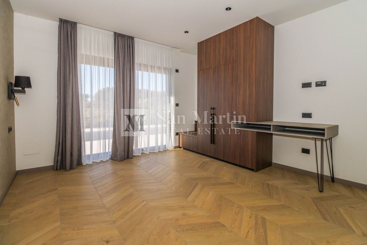 Rovinj, okolica - luksuzna in kvalitetna enonadstropna hiša