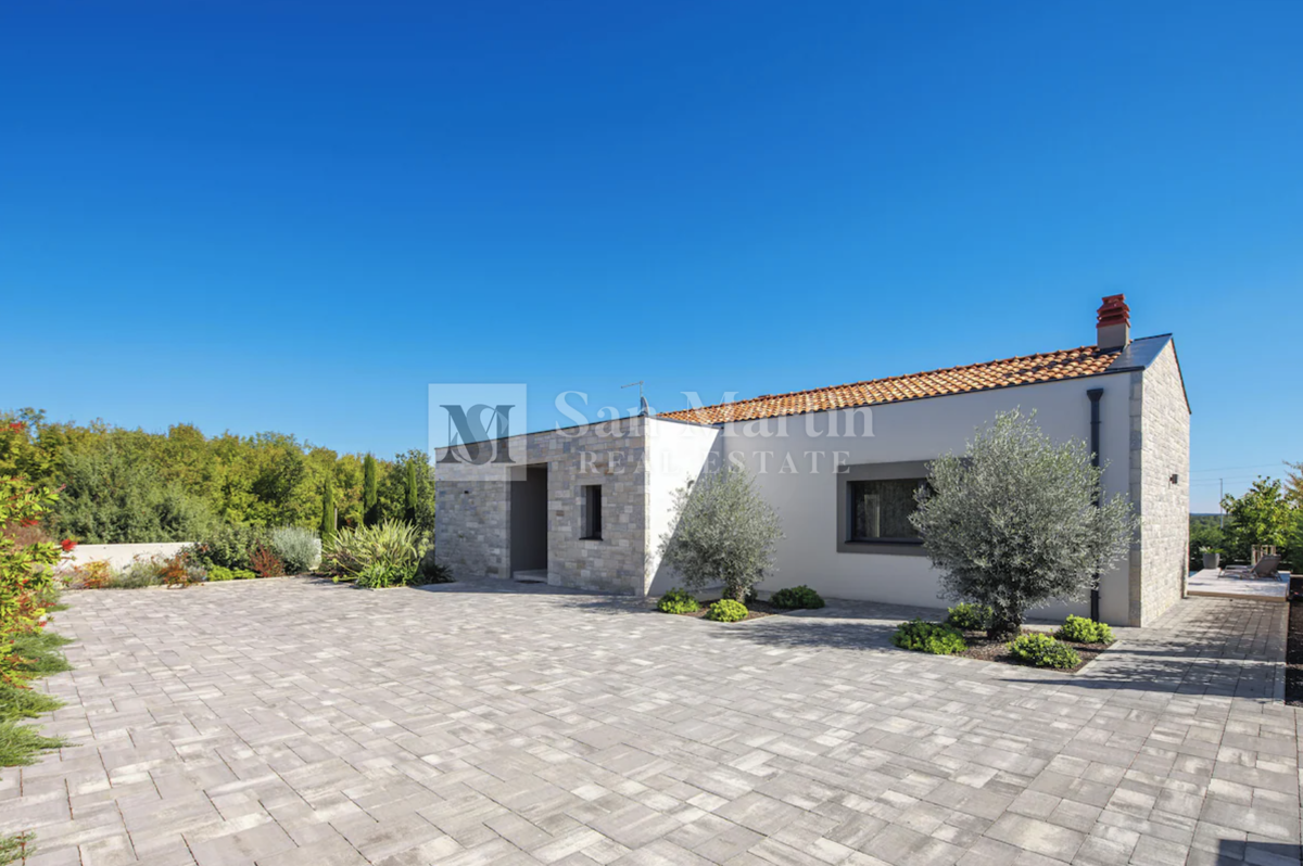 Rovinj, okolica - luksuzna in kvalitetna enonadstropna hiša