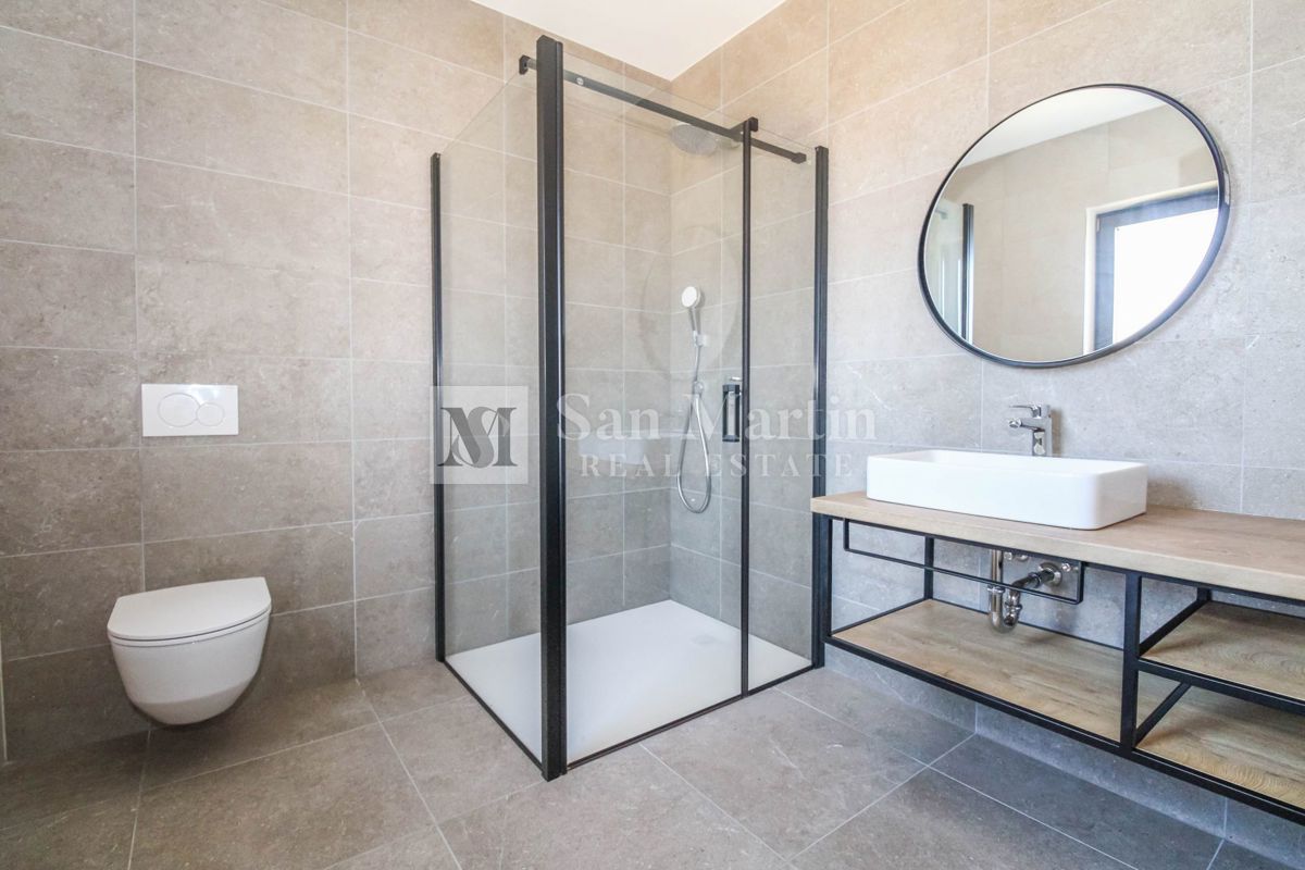 Rovinj, okolica - luksuzna in kvalitetna enonadstropna hiša