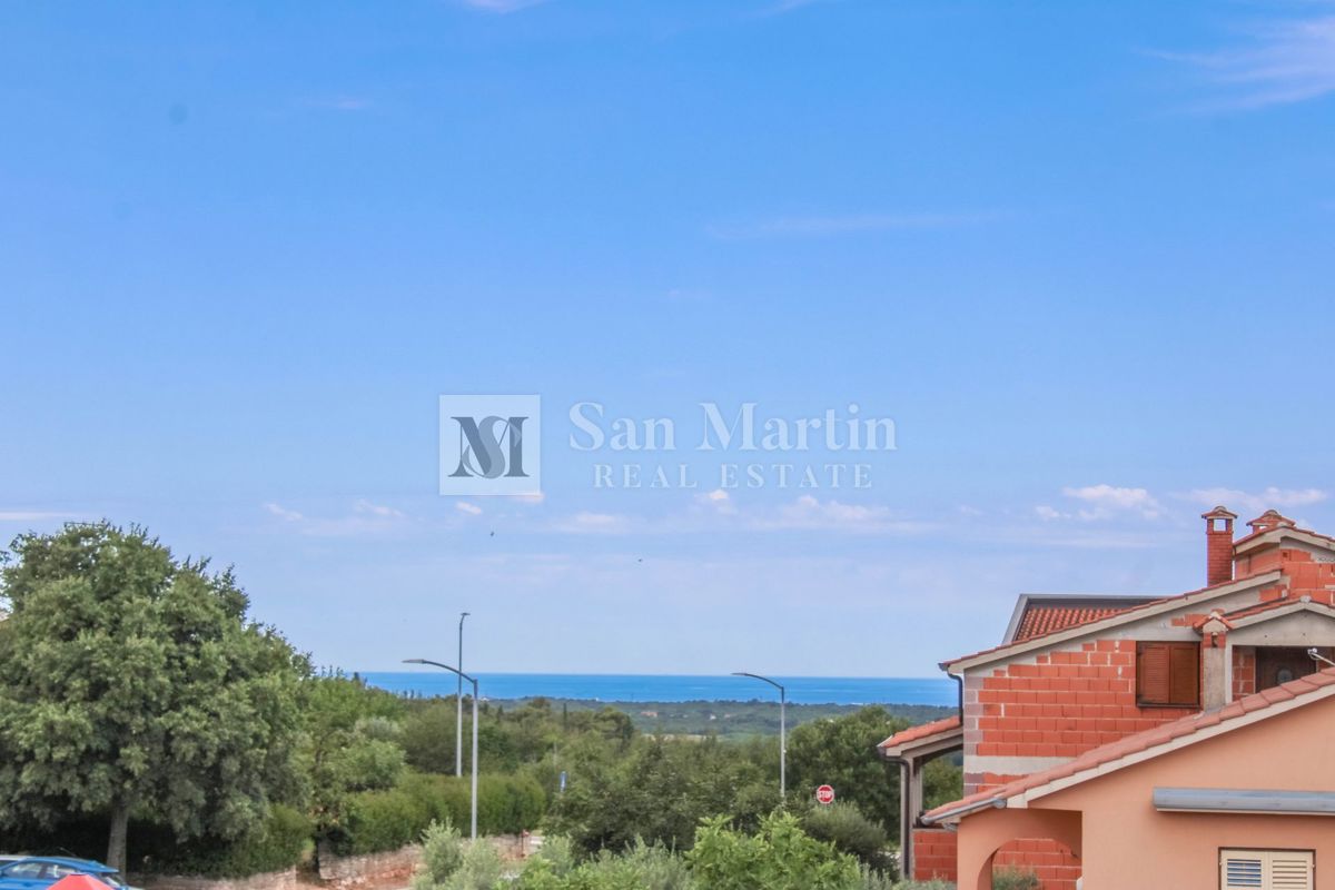 Poreč, okolica - hiša z bazenom - POGLED NA MORJE!!!