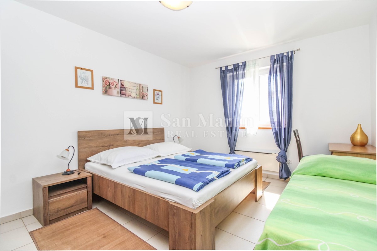 Poreč, Apartma v pritličju s teraso