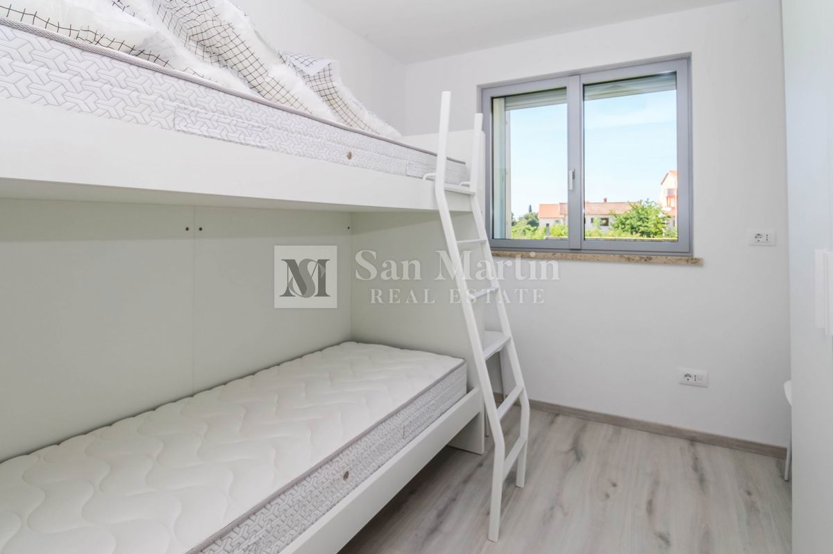 Rovinj - opremljeno trisobno stanovanje le nekaj korakov od plaže