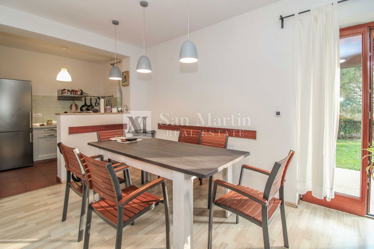 KRNICA - Hiša z bazenom in tremi spalnicami