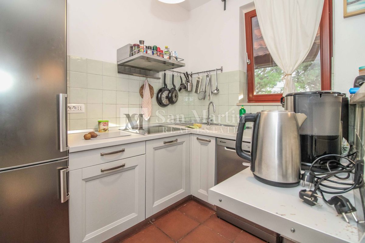 KRNICA - Hiša z bazenom in tremi spalnicami