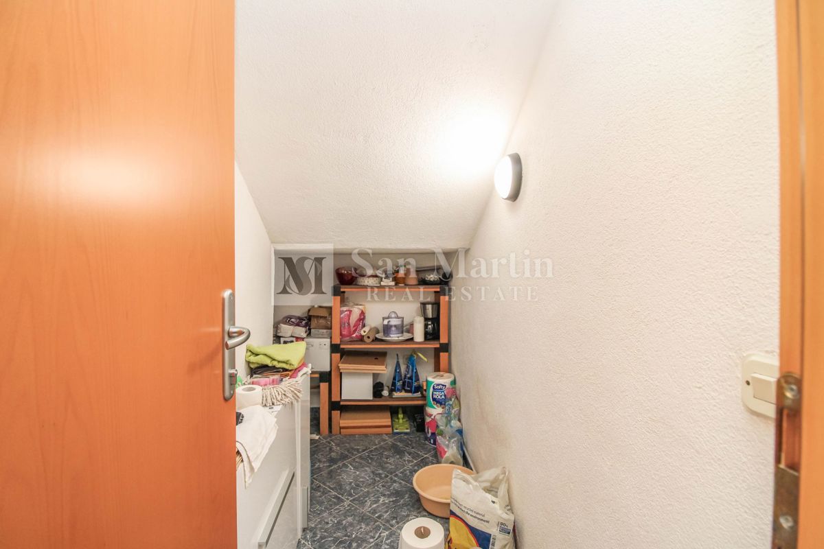 POREČ, Hiša s 4 spalnicami