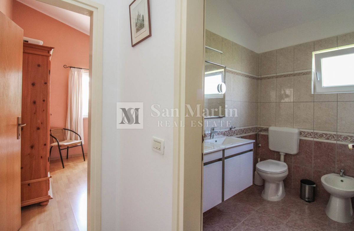 Poreč, okolica – prelepa pritlična hiša v bližini morja.