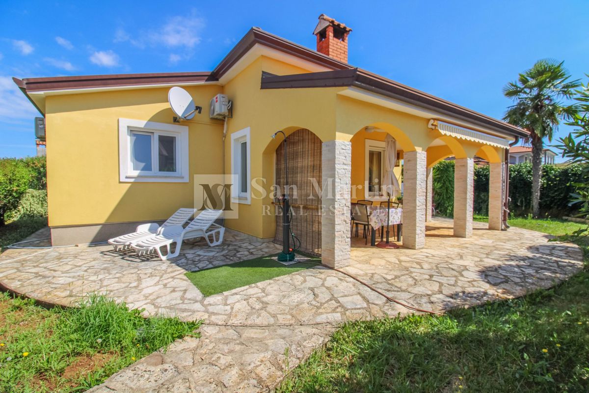 Poreč, okolica – prelepa pritlična hiša v bližini morja.