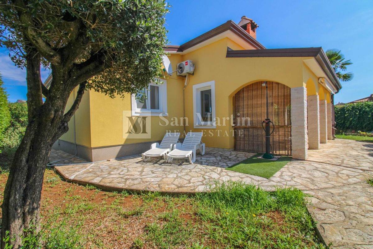 Poreč, okolica – prelepa pritlična hiša v bližini morja.