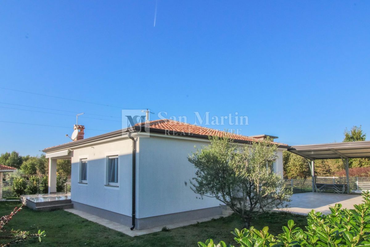 Poreč - hiša s 3 spalnicami in bazenom