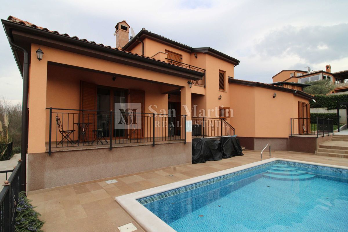 POREČ - Hiša z bazenom, 4 spalnice