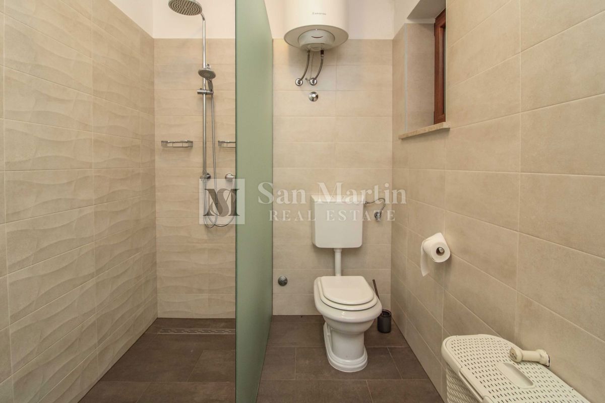 POREČ - Hiša z bazenom, 4 spalnice