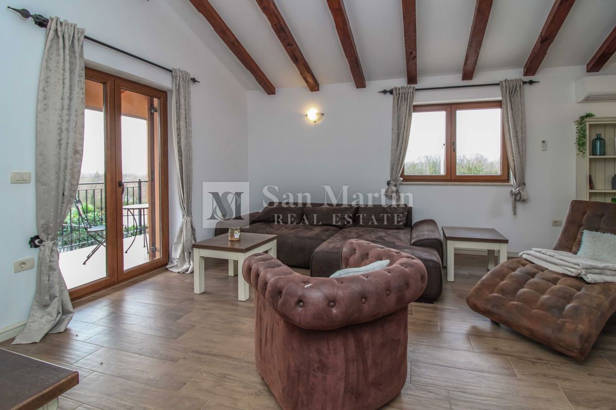 POREČ - Hiša z bazenom, 4 spalnice