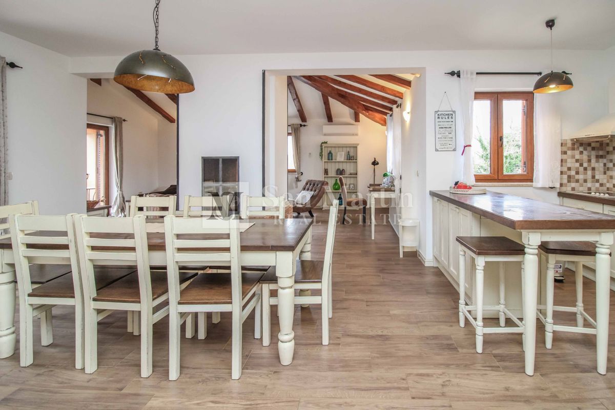 POREČ - Hiša z bazenom, 4 spalnice