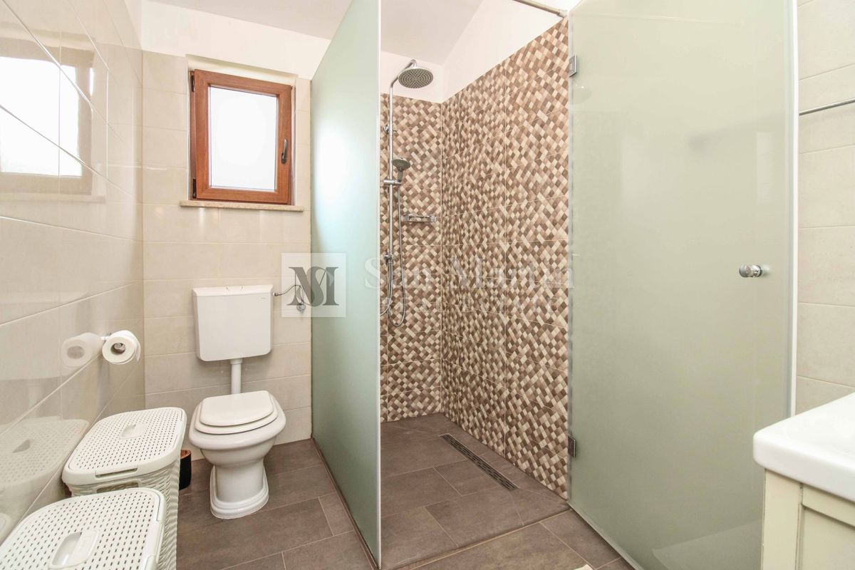 POREČ - Hiša z bazenom, 4 spalnice