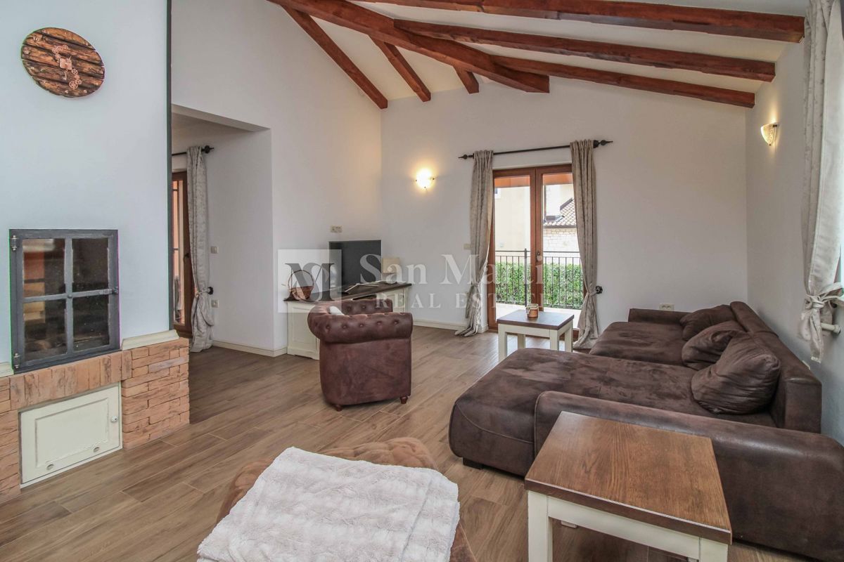 POREČ - Hiša z bazenom, 4 spalnice