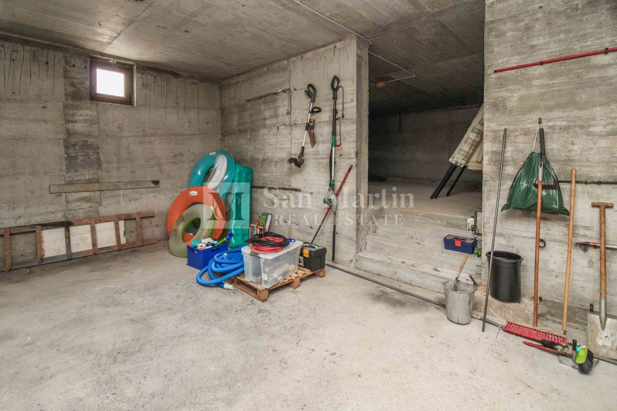 POREČ - Hiša z bazenom, 4 spalnice