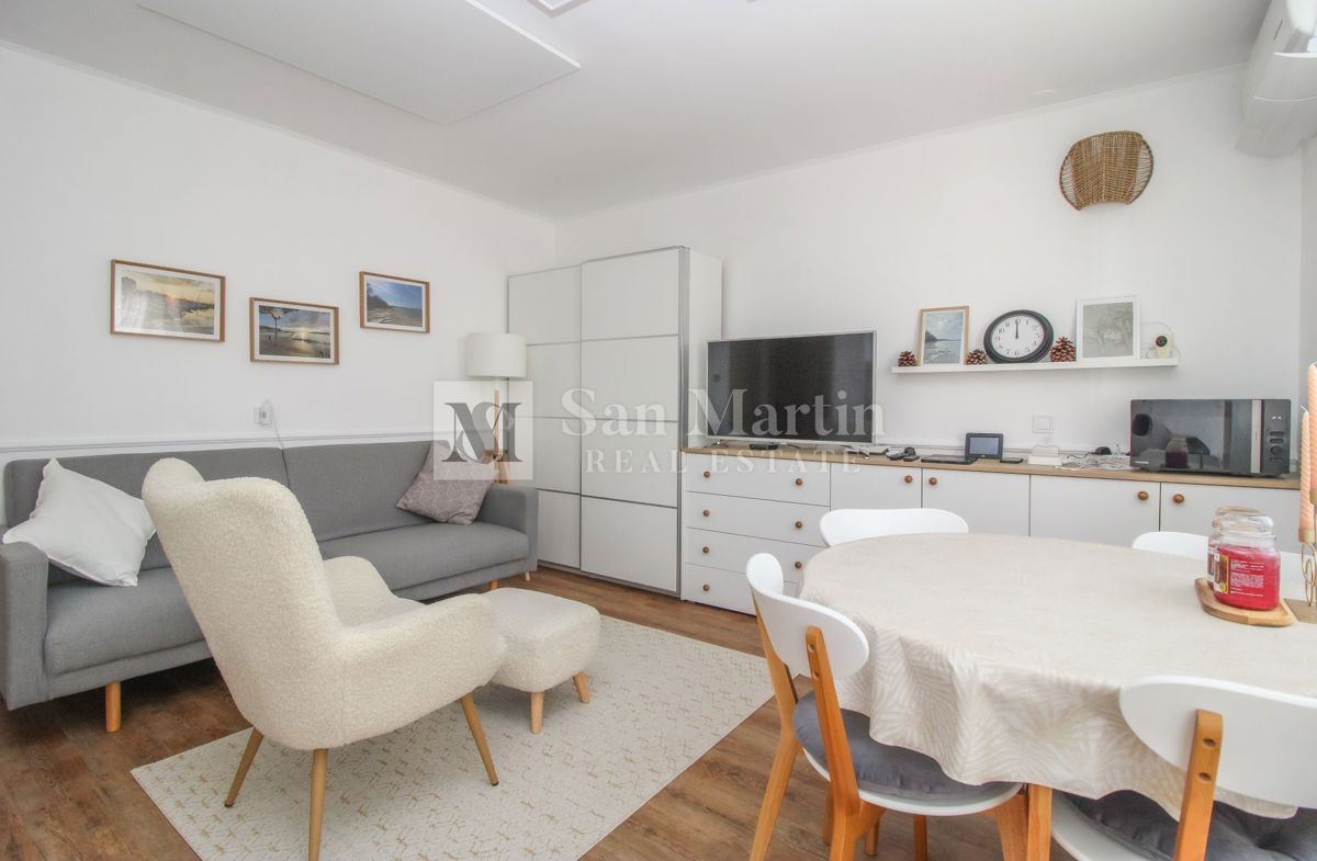 Poreč – Izjemno Opremljeno Stanovanje 20 m od Morja – EKSKLUZIVNO!