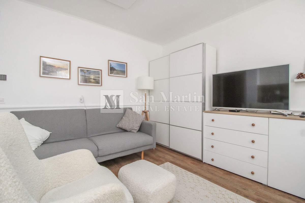 Poreč – Izjemno Opremljeno Stanovanje 20 m od Morja – EKSKLUZIVNO!