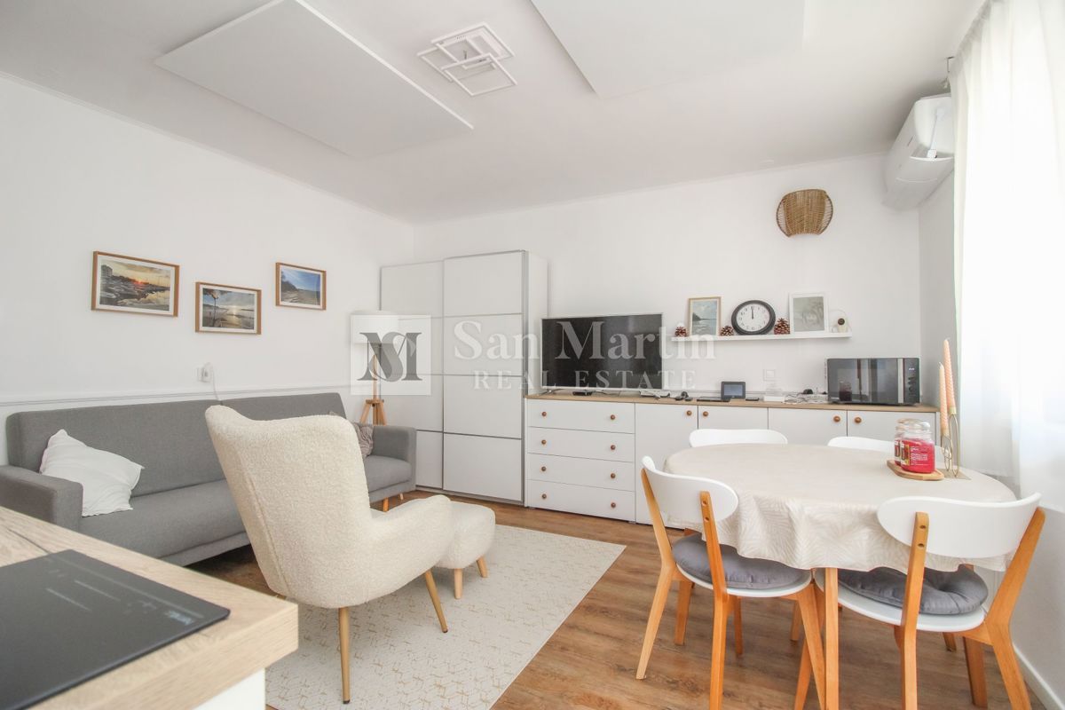 Poreč – Izjemno Opremljeno Stanovanje 20 m od Morja – EKSKLUZIVNO!