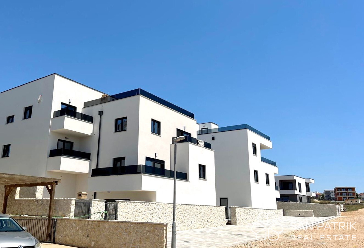 MODERNO STANOVANJE S STREŠNO TERASO – VAŠ NOVI DOM OB MORJU - POVLJANA