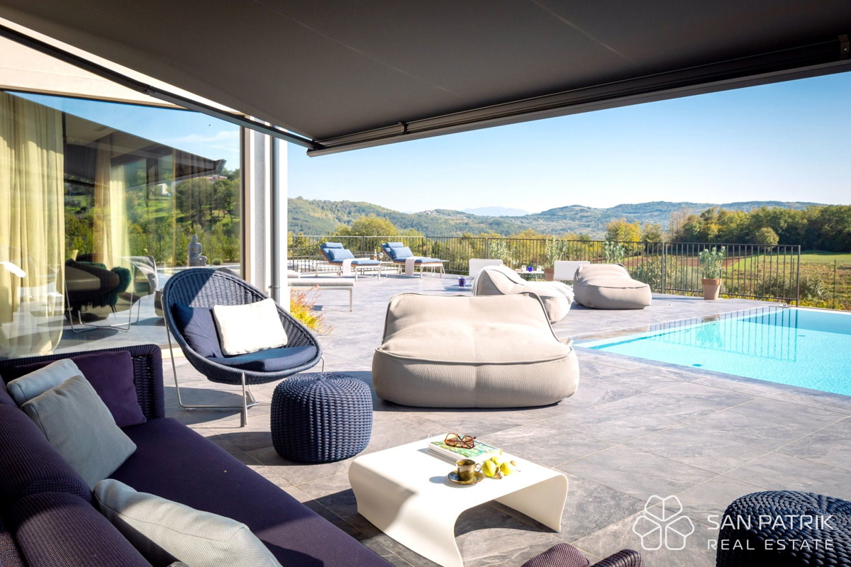 LUKSUZNA DIZAJNERSKA VILA Z BAZENOM IN TENIŠKIM IGRIŠČEM – MOTOVUN