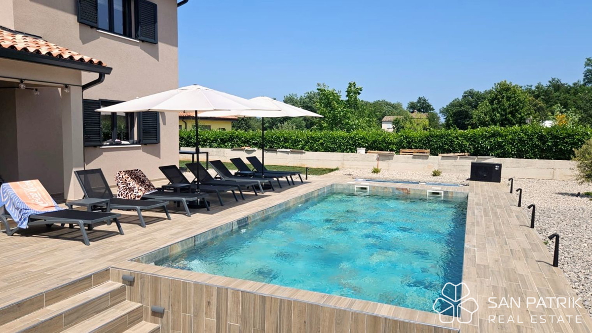 Labin, okolica: novozgrajena vila na mirni lokaciji