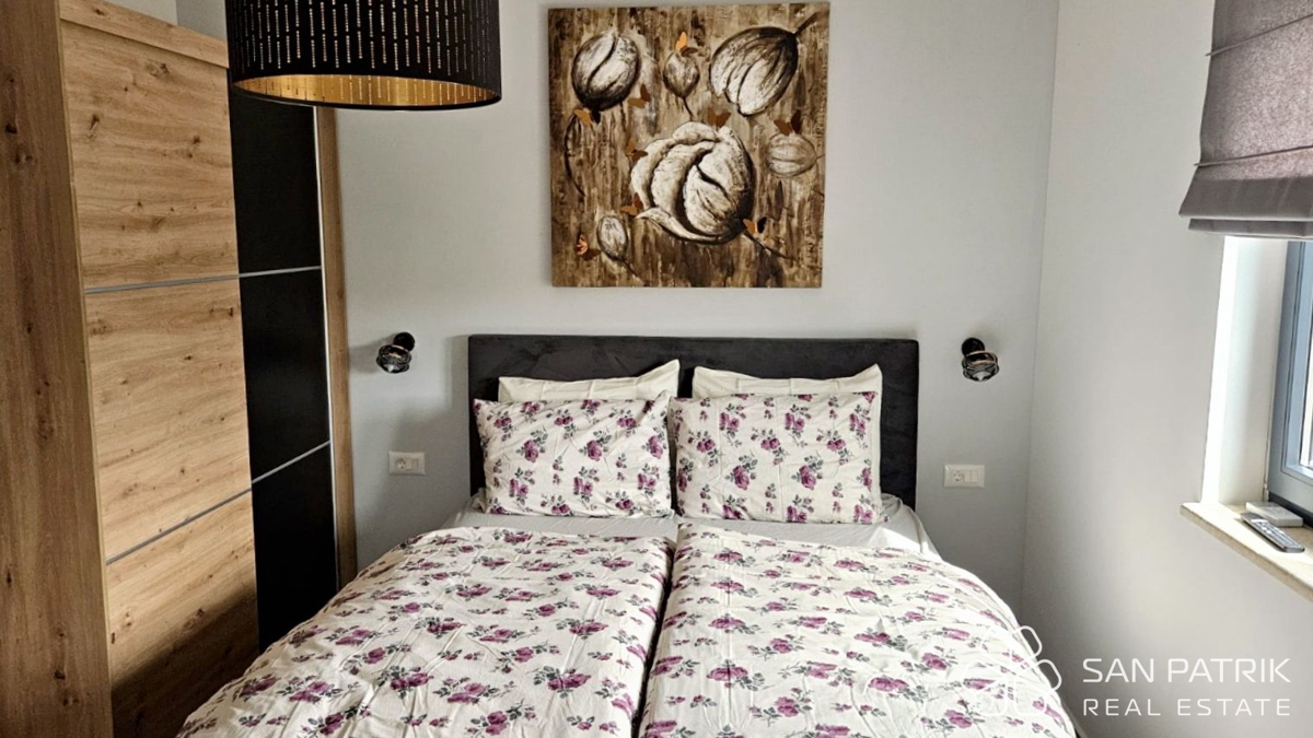 Labin, okolica: novozgrajena vila na mirni lokaciji