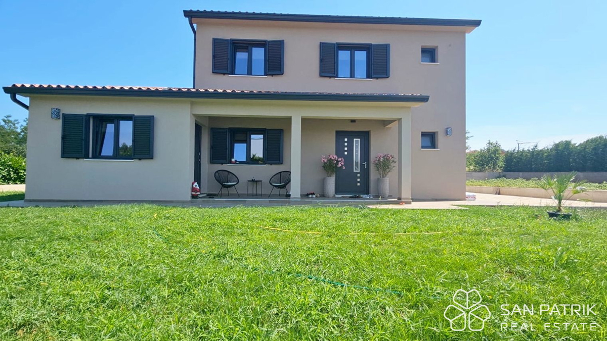 Labin, okolica: novozgrajena vila na mirni lokaciji