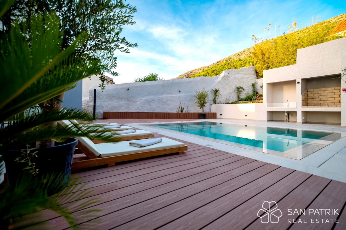 EKSKLUZIVNA VILA DUBROVNIK - SINONIM ZA LUKSUZ IN PRESTIŽ