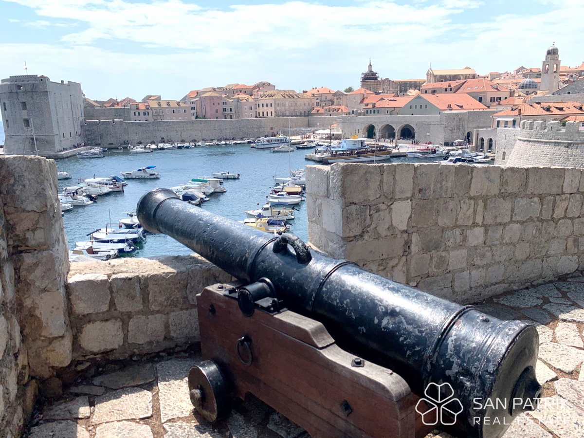 EKSKLUZIVNA VILA DUBROVNIK - SINONIM ZA LUKSUZ IN PRESTIŽ