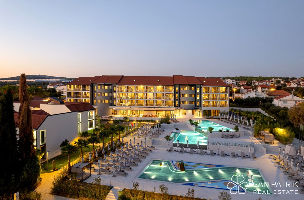 Investicijska priložnost: Apartmaji v resortu 5* - Sv. Filip in Jakob