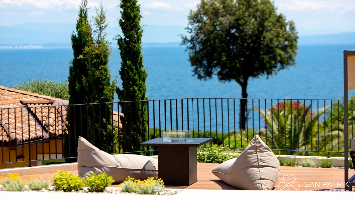 Luksuzna mediteranska vila s panoramskim pogledom – Mošćenička Draga