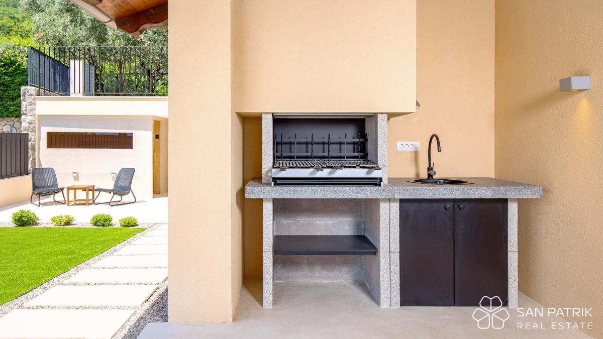 Luksuzna mediteranska vila s panoramskim pogledom – Mošćenička Draga