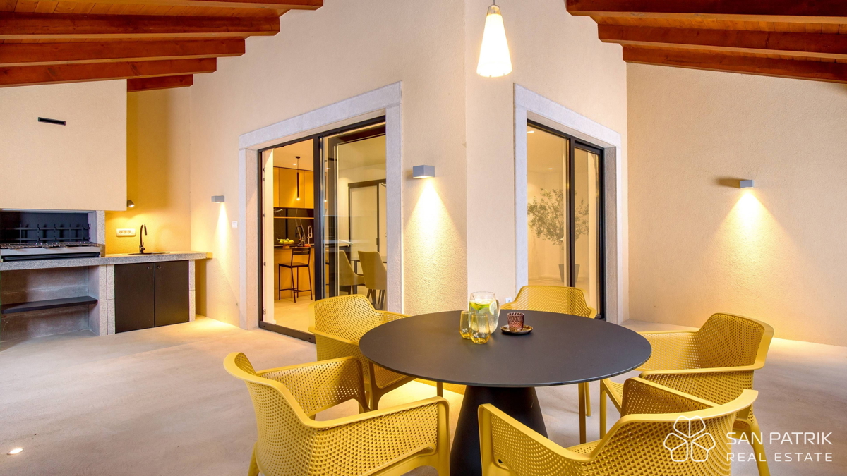 Luksuzna mediteranska vila s panoramskim pogledom – Mošćenička Draga