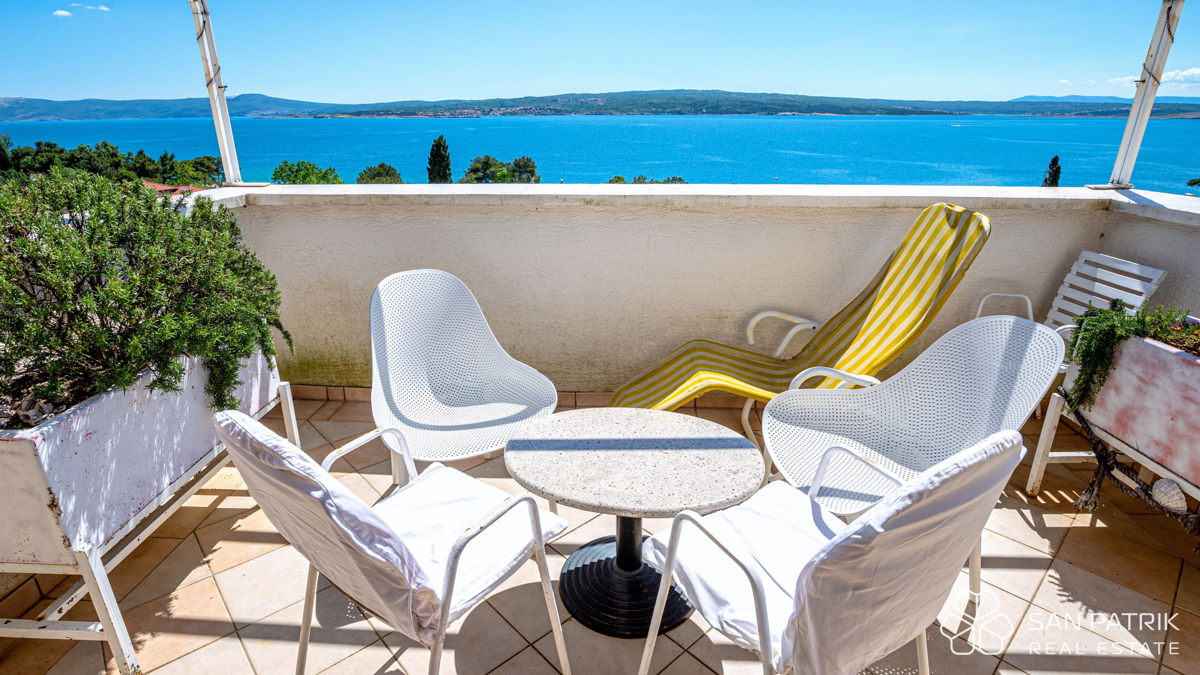 Crikvenica: Hiša z dvema stanovanjskima enotama v bližini morja