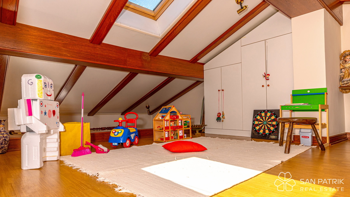 Crikvenica: Hiša z dvema stanovanjskima enotama v bližini morja