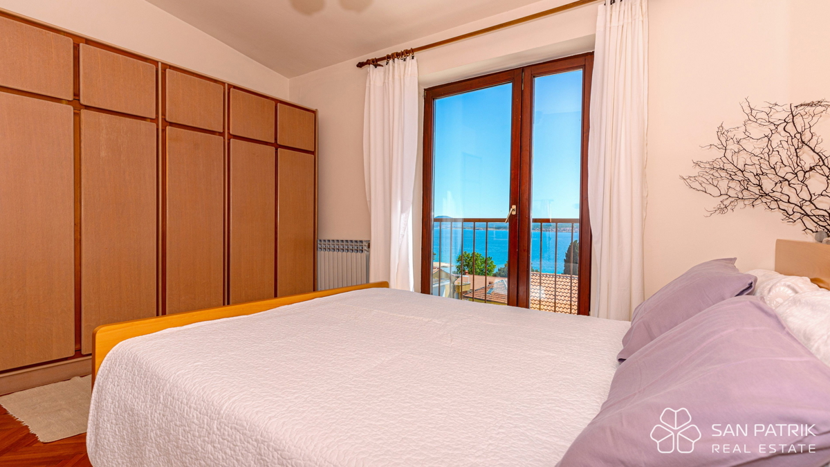 Crikvenica: Hiša z dvema stanovanjskima enotama v bližini morja