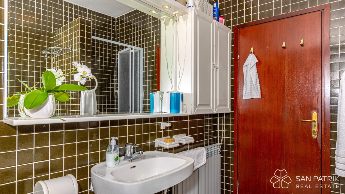 Crikvenica: Hiša z dvema stanovanjskima enotama v bližini morja