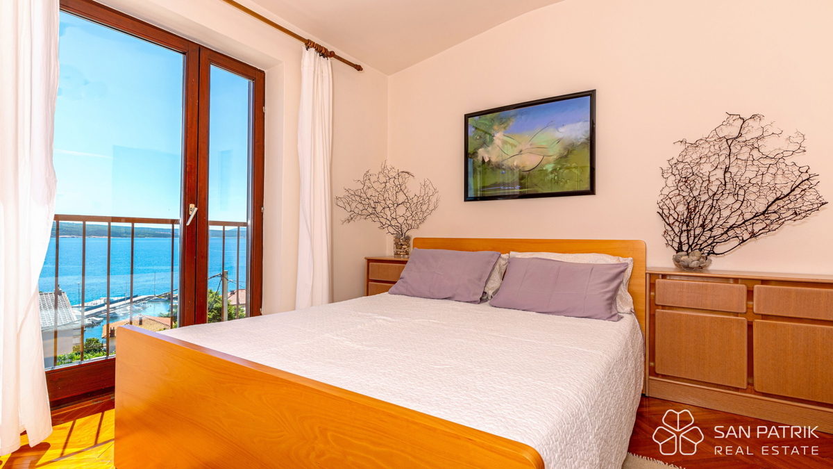 Crikvenica: Hiša z dvema stanovanjskima enotama v bližini morja