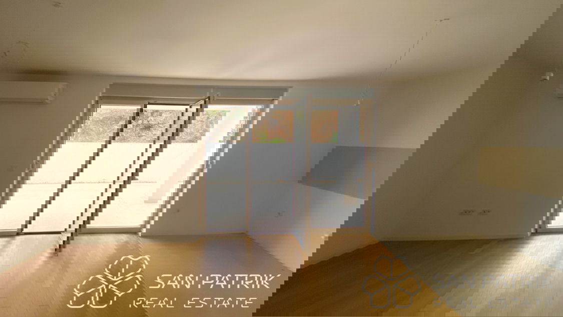 Crikvenica: Stanovanje z vrtom in skupnim bazenom