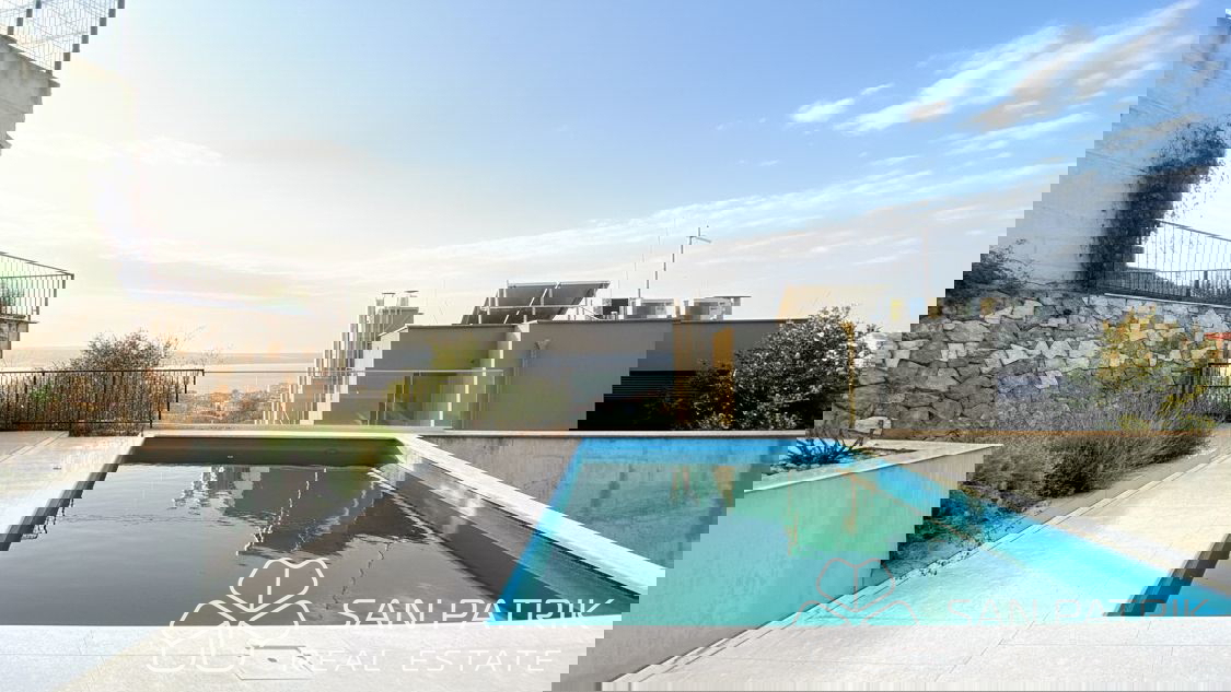 Crikvenica: Stanovanje z vrtom in skupnim bazenom