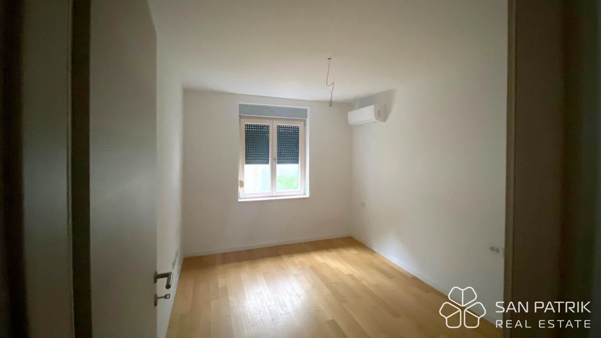 Crikvenica: Stanovanje z vrtom in skupnim bazenom