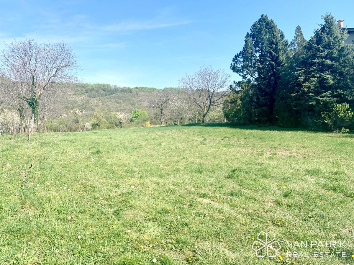 Nedotaknjena narava korak od mesta – gradbena parcela na Medvednici